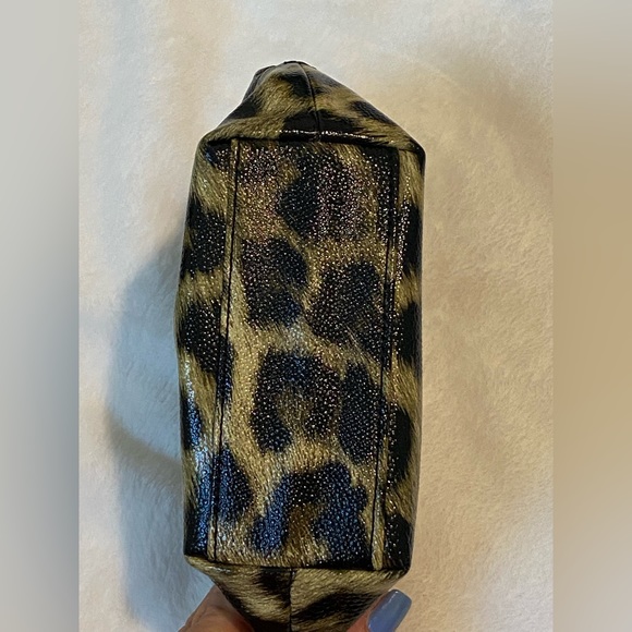 *RETIRED* KATE SPADE Leopard Print Cedar Street Vinyl Tote 4 Piece Set - Picture 5 of 16